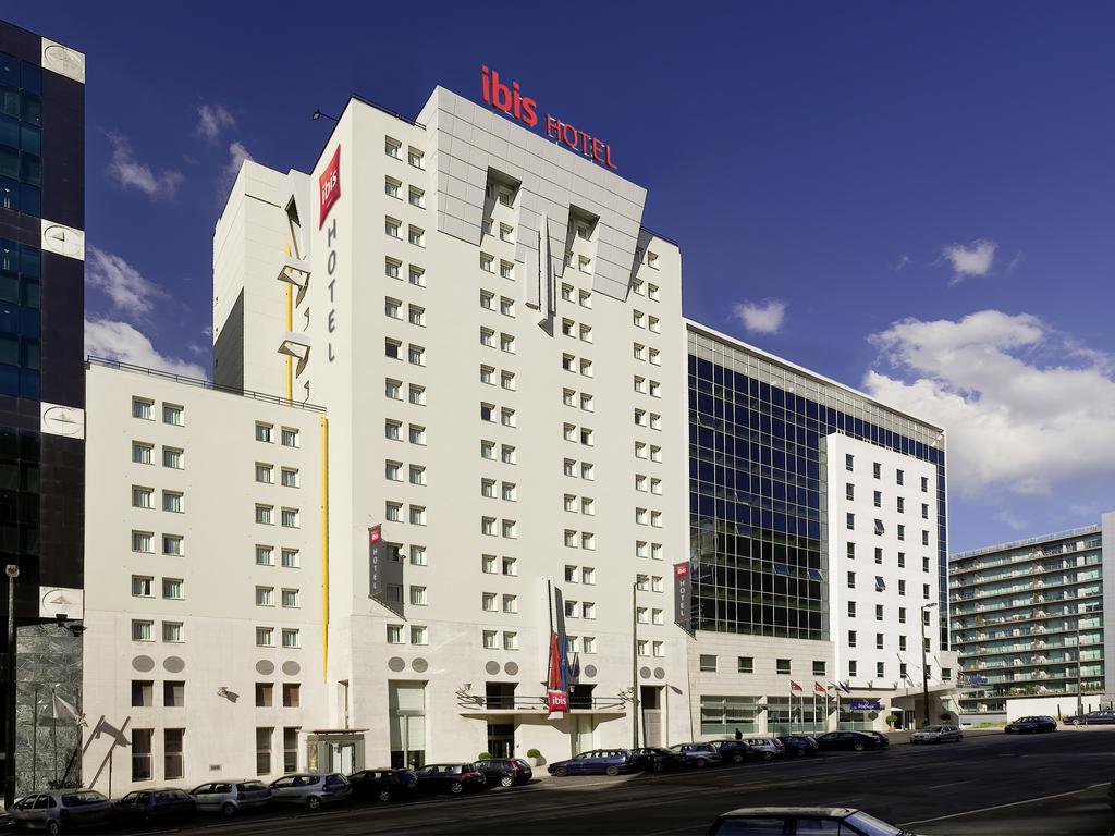 Hotel Ibis Lisboa Jose Malhoa Eksteriør bilde